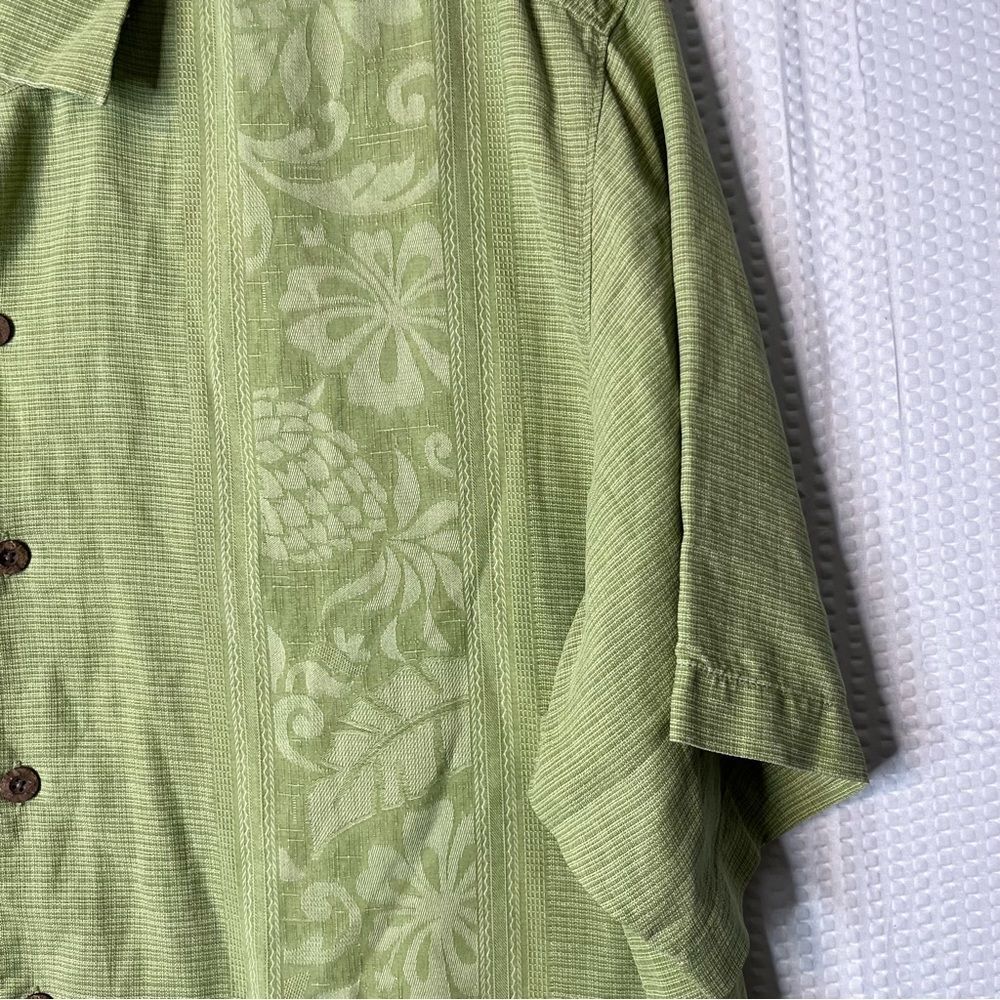 Tommy Bahama Flowery 100% Silk Hawaiian Camp Shirt Size XL - Picture 5 of 5